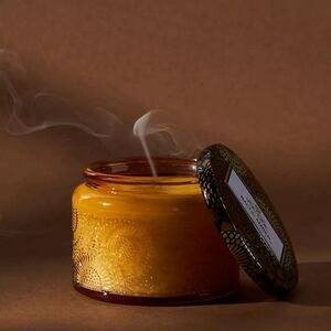 NEW Voluspa Japonica Baltic Amber Glass Jar Candle​, Retail Price $16.00 USD
